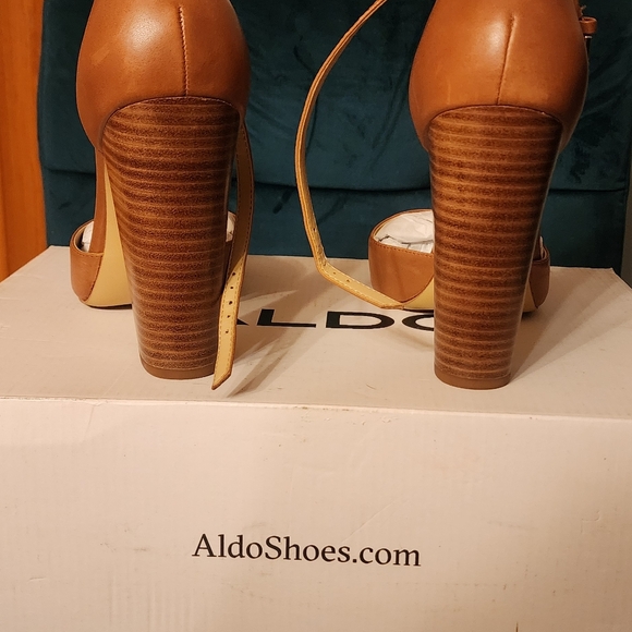 Aldo Brown Heels - Picture 6 of 6